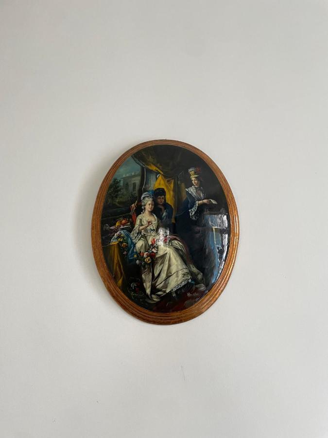 Appartement Dans Immeuble Haussmanien 알제 외부 사진