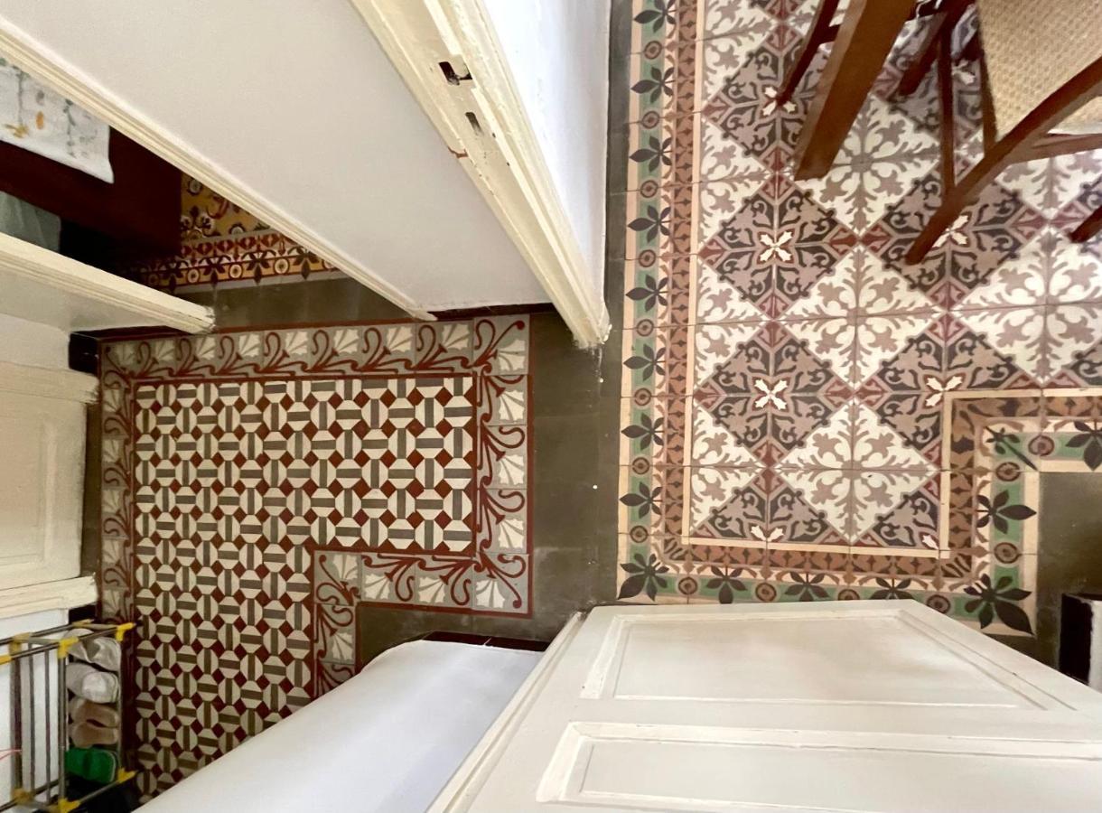 Appartement Dans Immeuble Haussmanien 알제 외부 사진