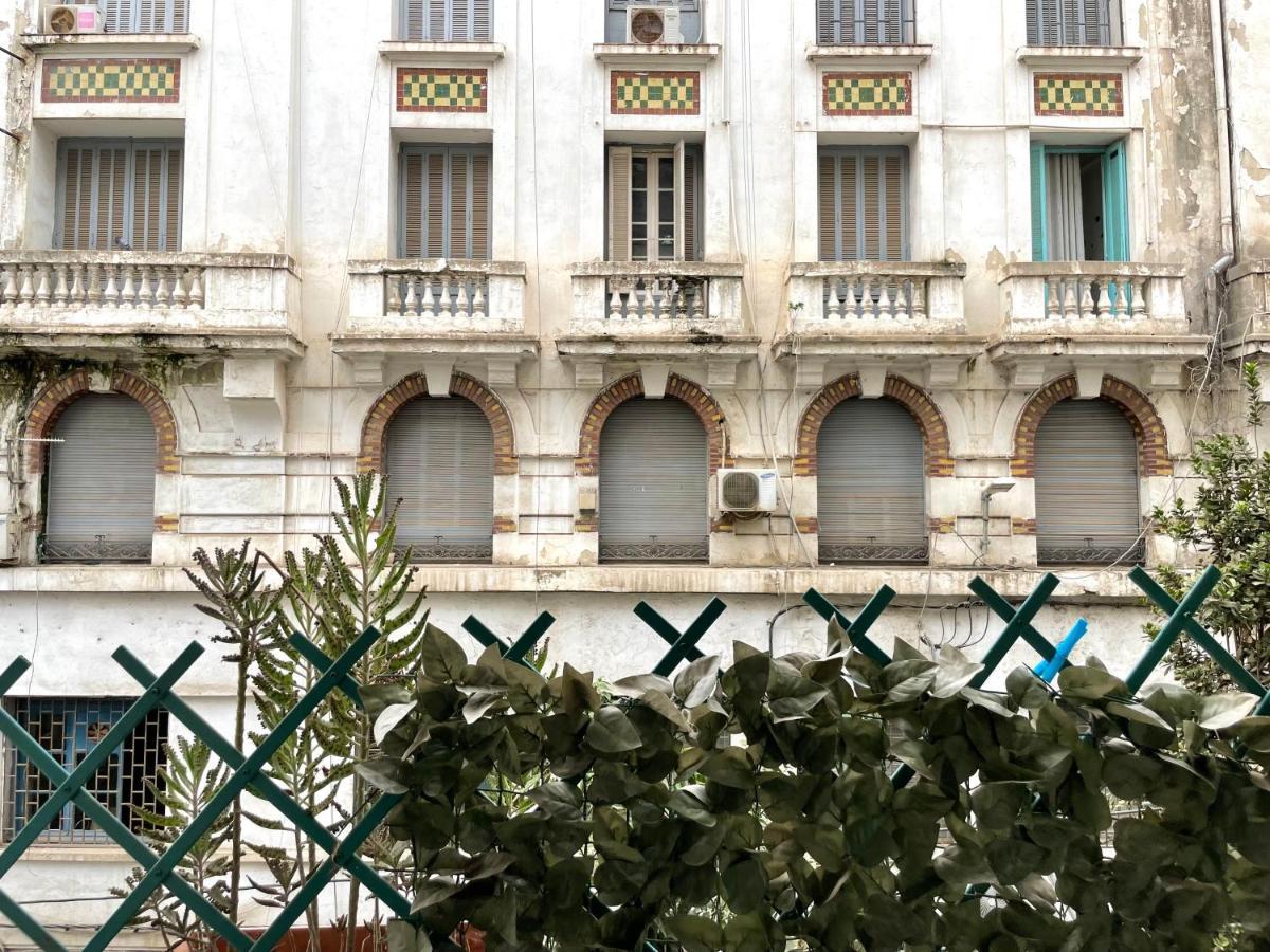Appartement Dans Immeuble Haussmanien 알제 외부 사진