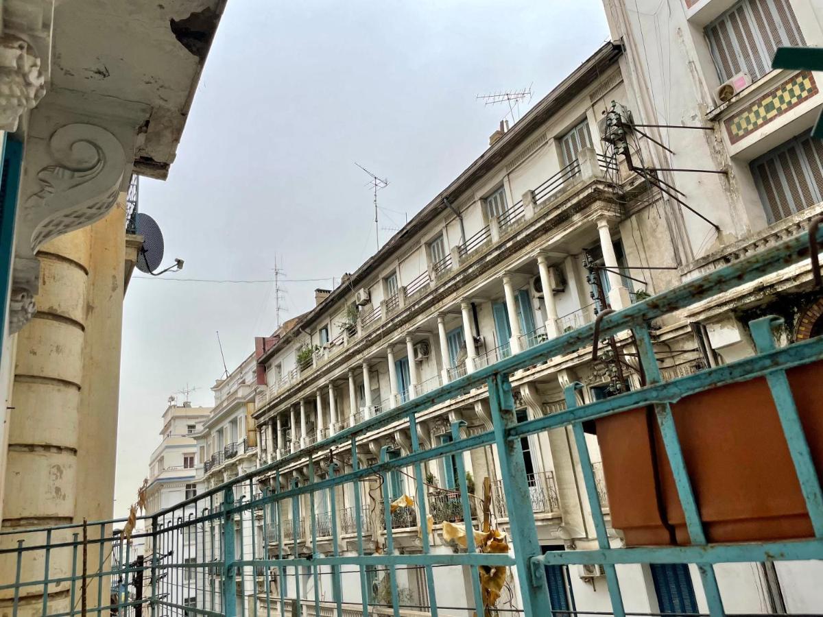 Appartement Dans Immeuble Haussmanien 알제 외부 사진