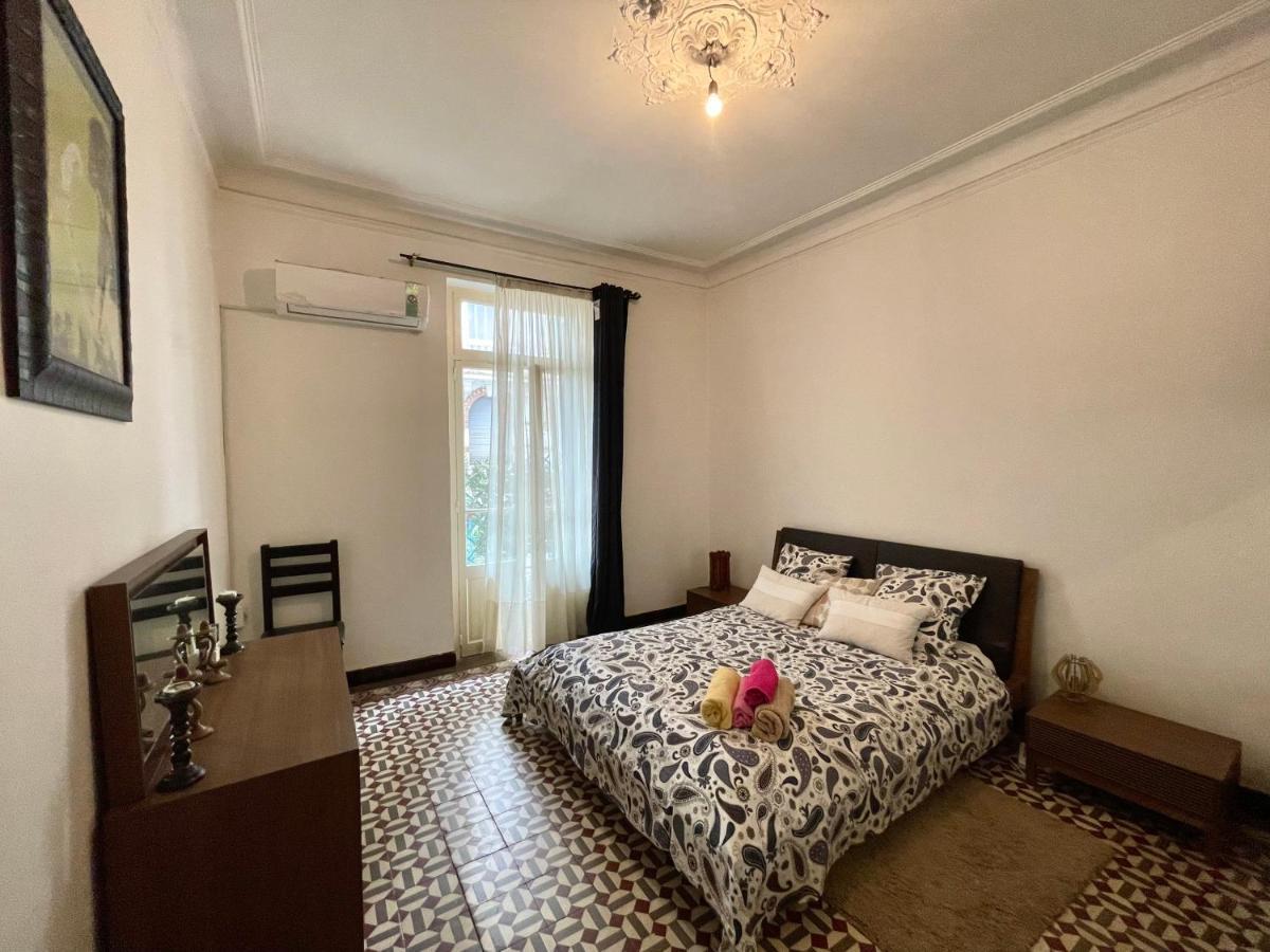 Appartement Dans Immeuble Haussmanien 알제 외부 사진