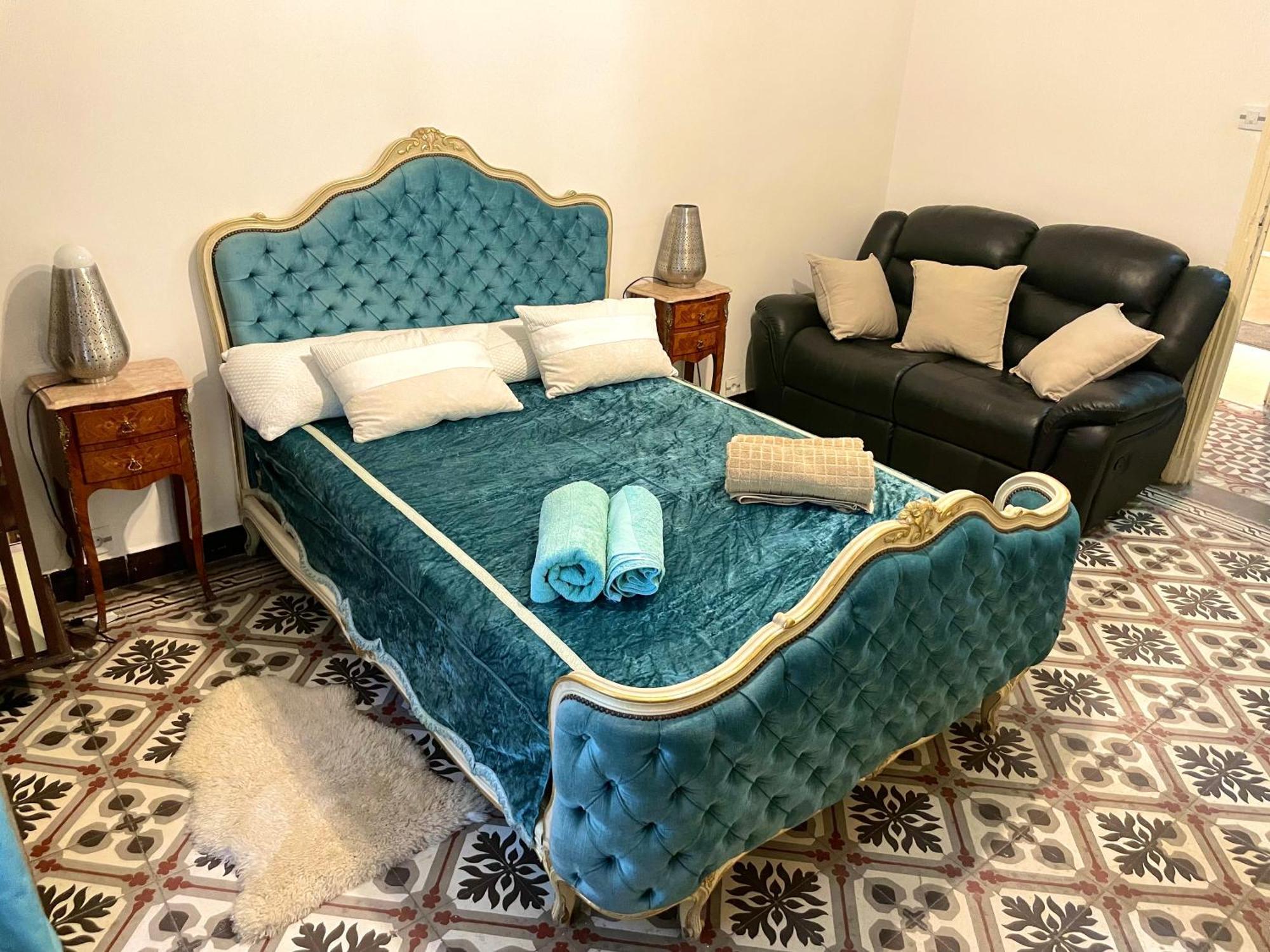 Appartement Dans Immeuble Haussmanien 알제 외부 사진