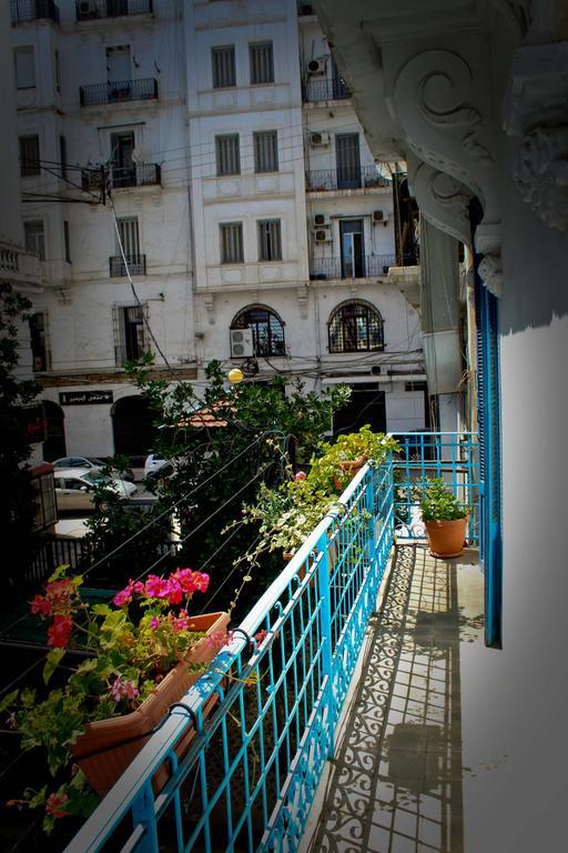 Appartement Dans Immeuble Haussmanien 알제 외부 사진